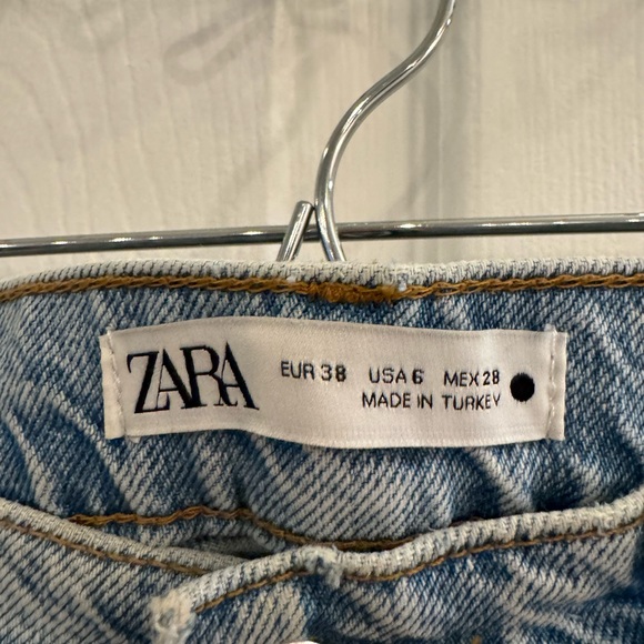 ZARA TRF High Rise Wide Leg Jeans - Picture 3 of 3
